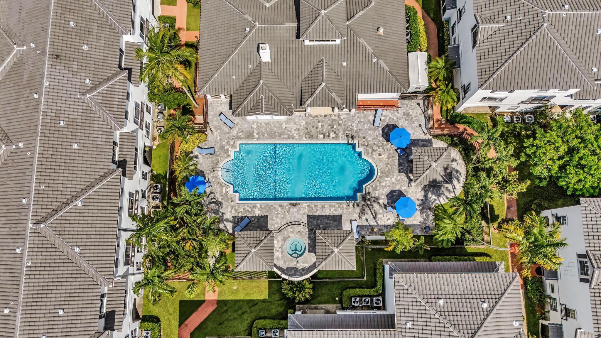 VILLAS DE TUSCANY CONDO - Residential