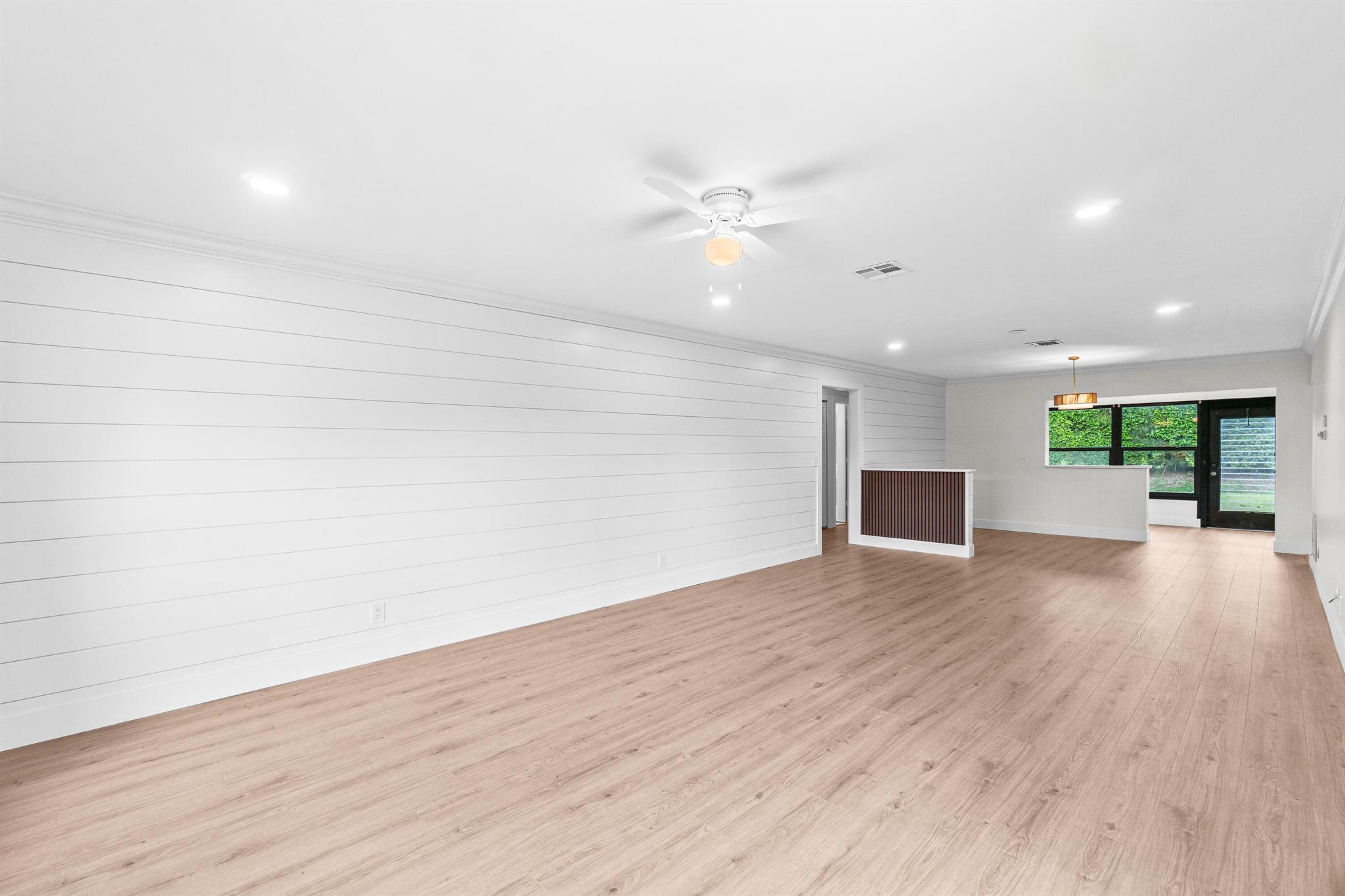 GREENTREE VILLAS CONDO - Residential