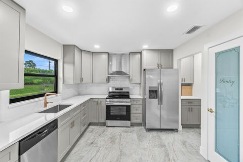 4657 Greentree Place A Boynton Beach FL 33436