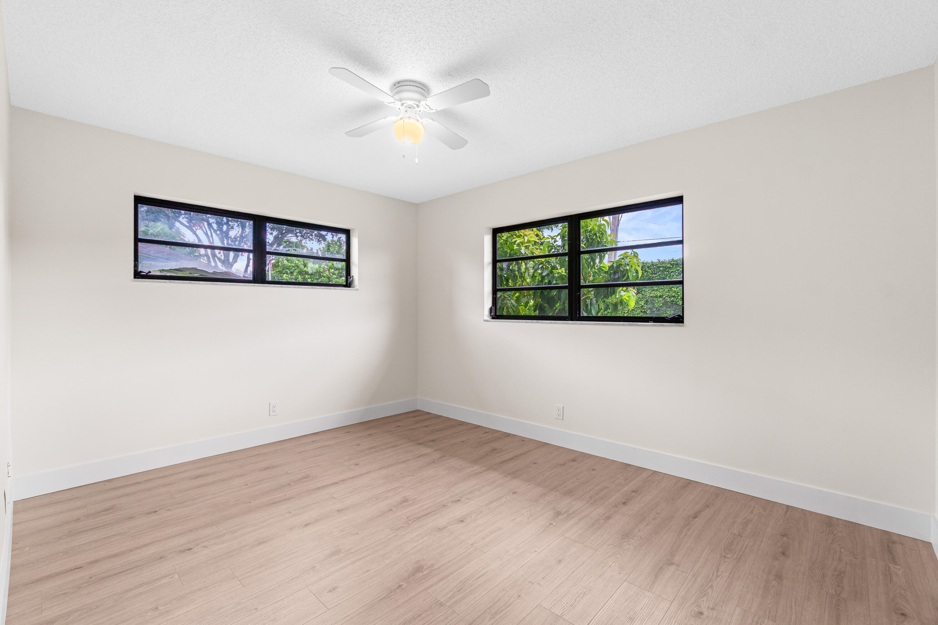 GREENTREE VILLAS CONDO - Residential