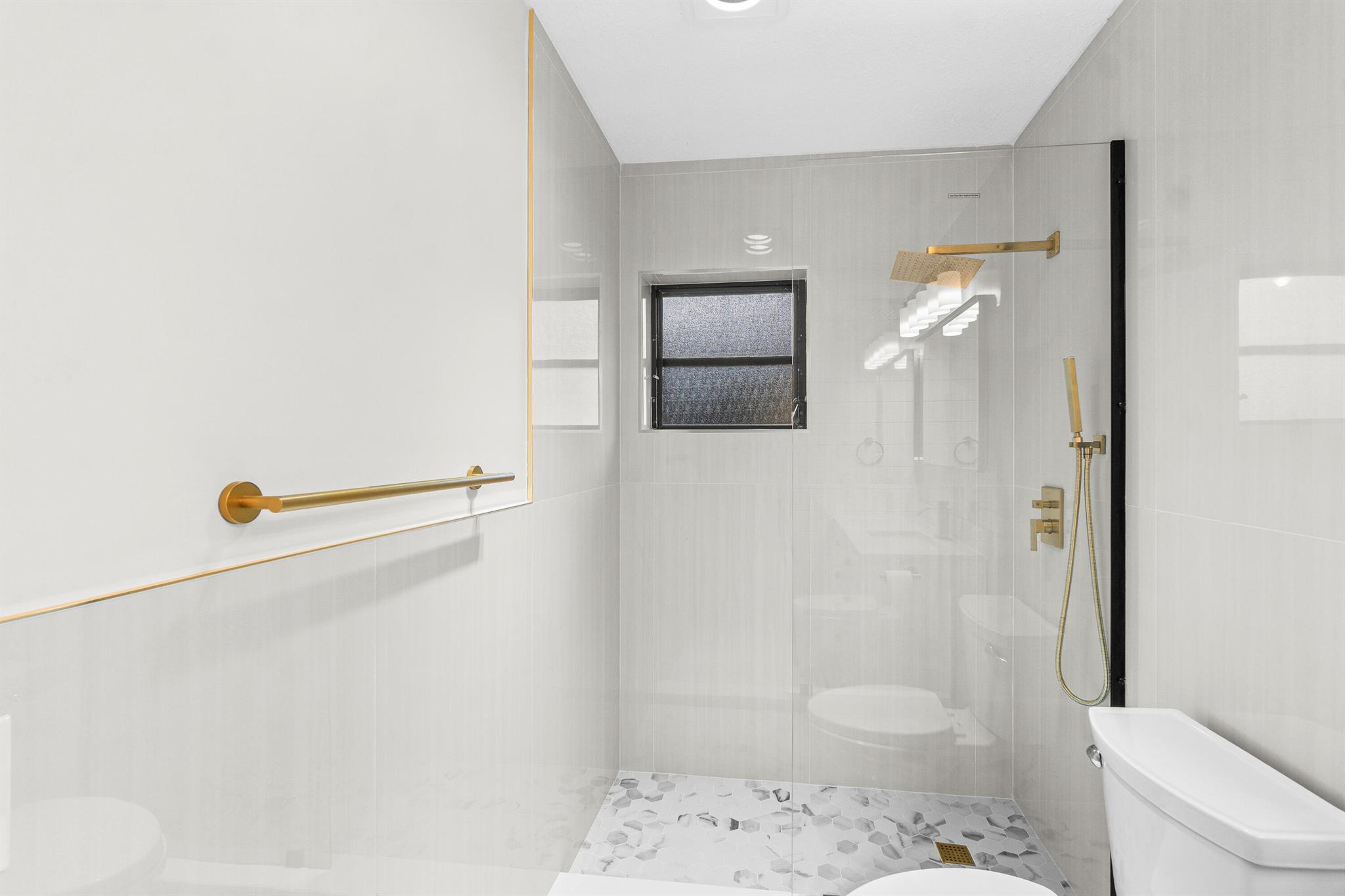 GREENTREE VILLAS CONDO - Residential