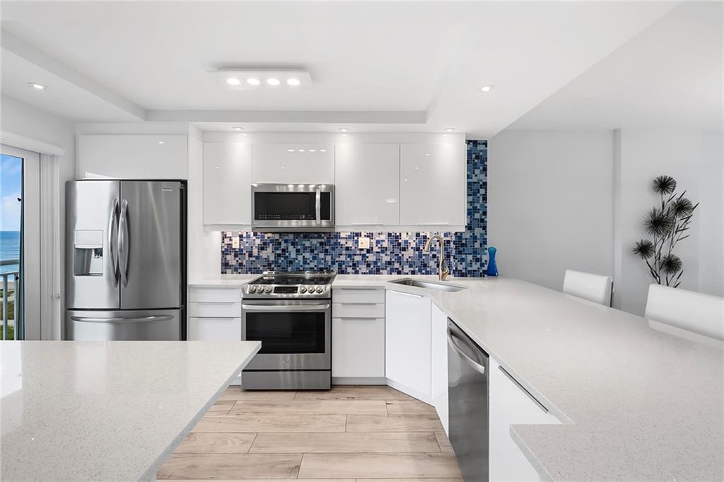 Admiralty Towers Condo - Residential Lease