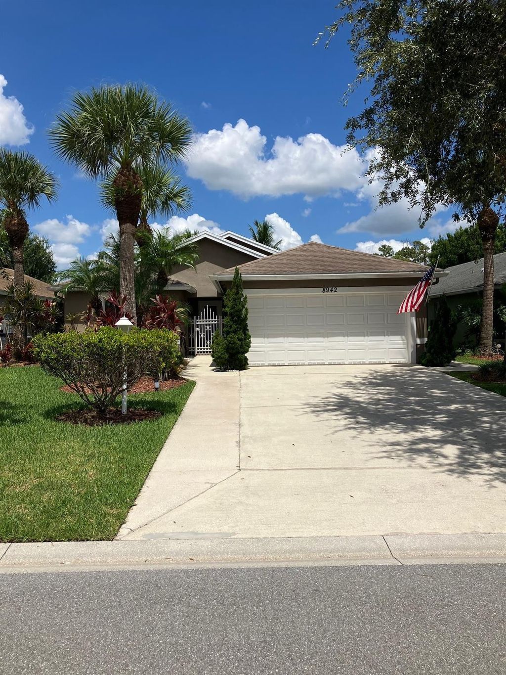 Photo of 8942 SW Bonneville Drive, Stuart, FL 34997 (MLS # F10517449)