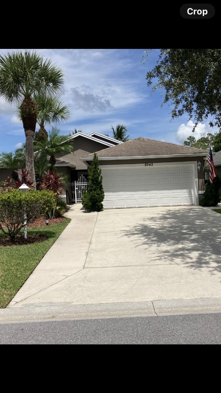Beautiful m, well maintained 4/2 home in desirable River Forest.