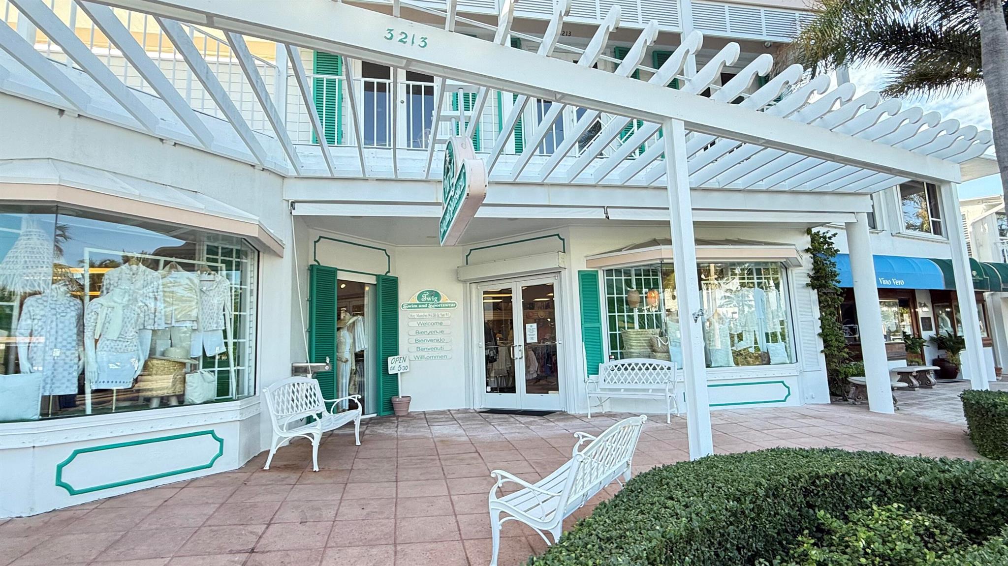 LOST TREE PRESERVE - Residential Lease