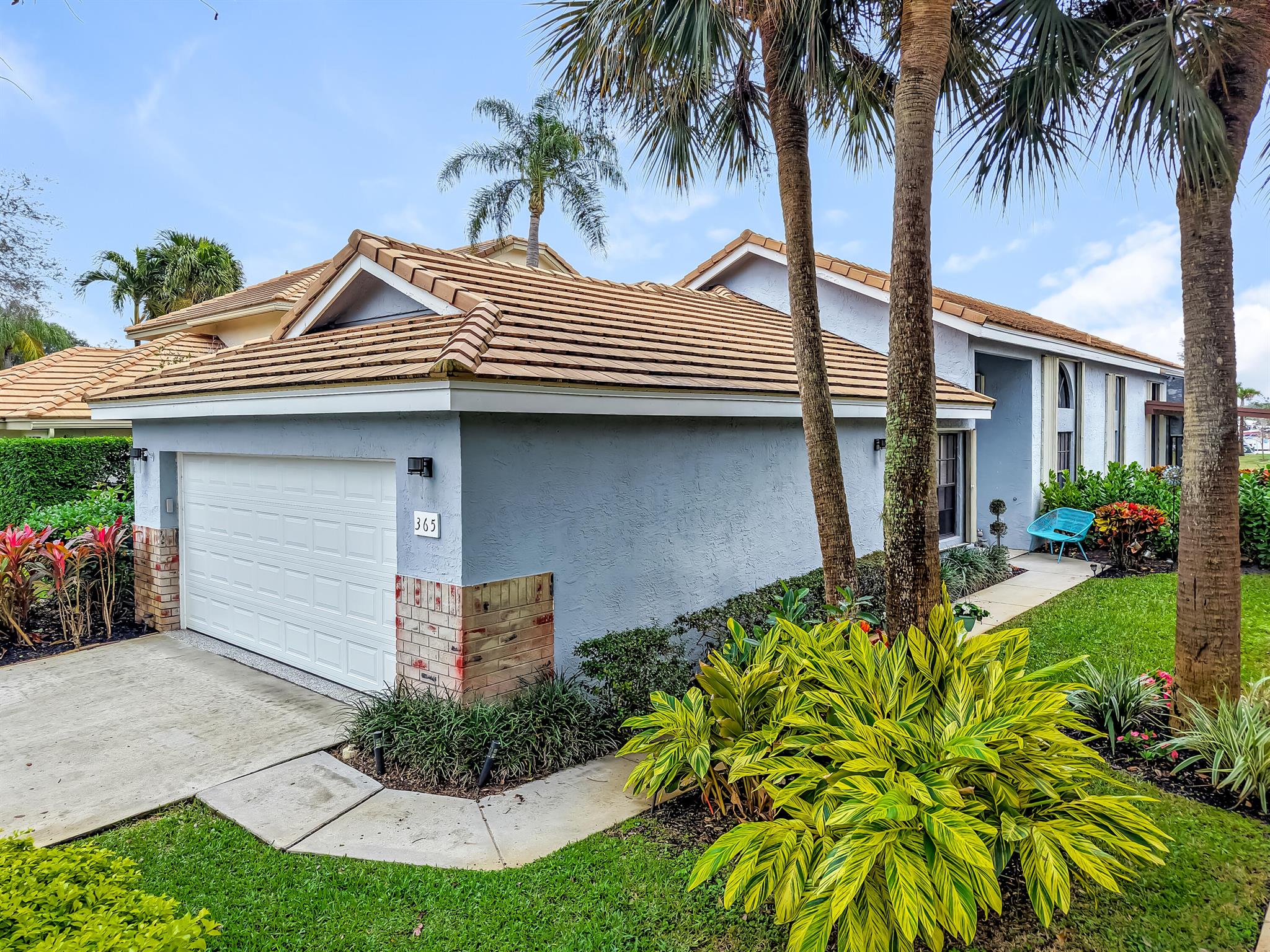365 Sherwood Forest Drive