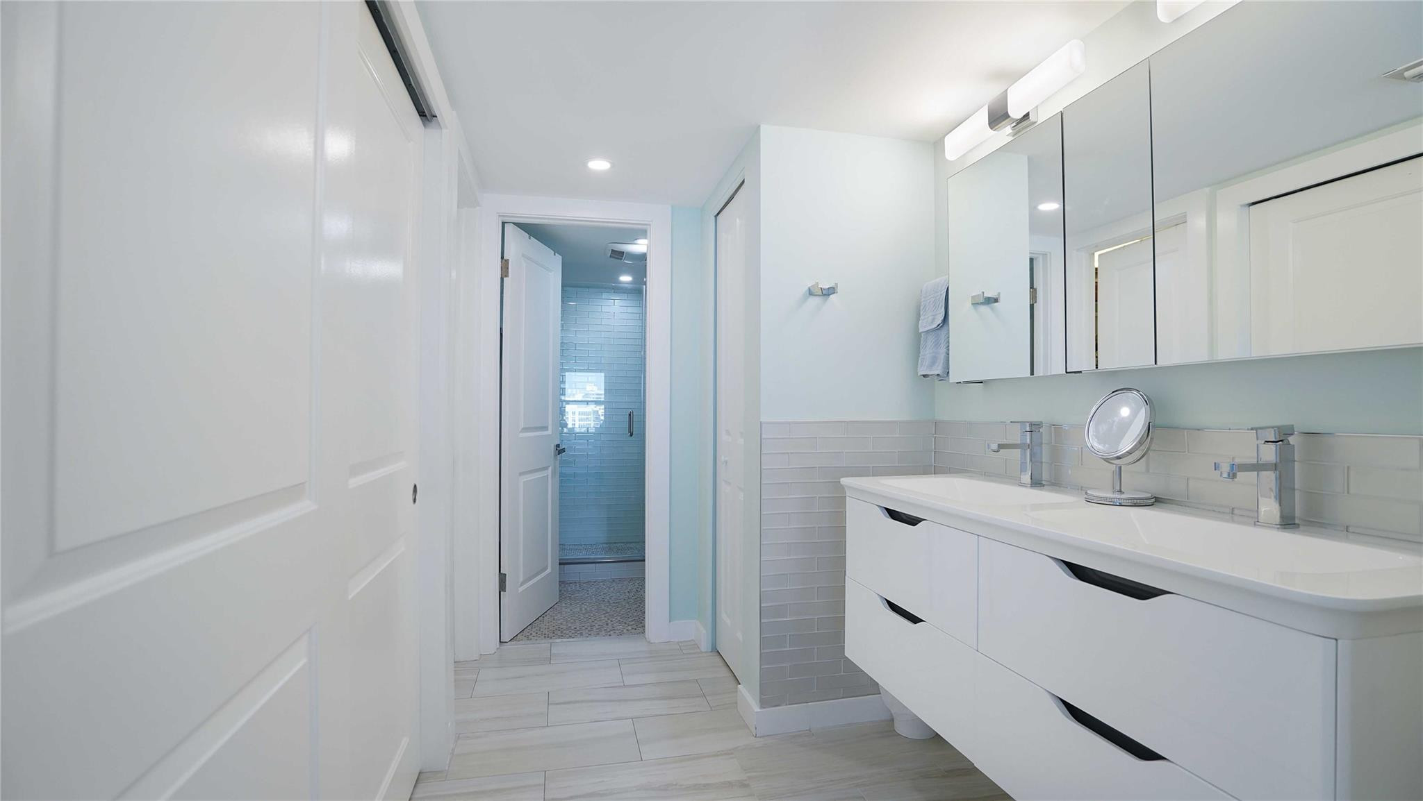 Playa Del Mar - Residential