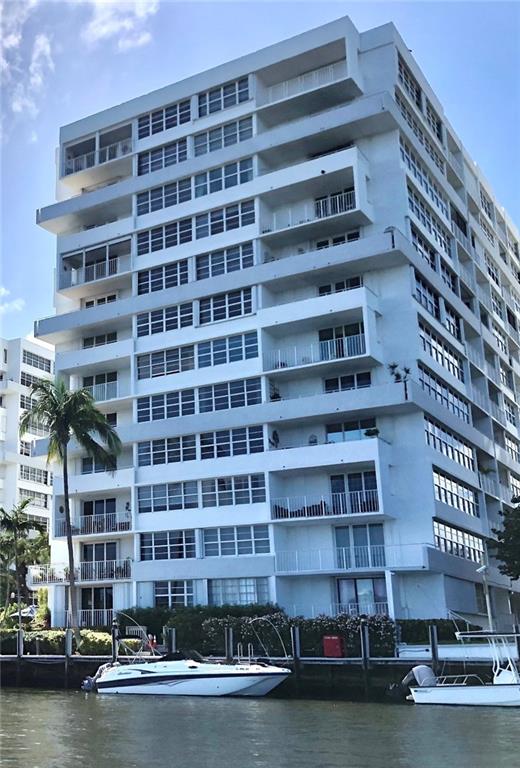 EAST POINT TOWERS - Residential