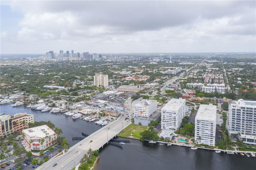 EAST POINT TOWERS - Residential