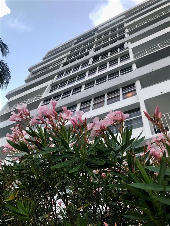 EAST POINT TOWERS - Residential
