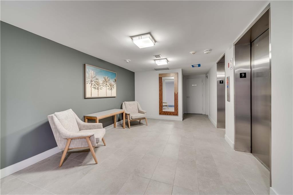 EAST POINT TOWERS - Residential