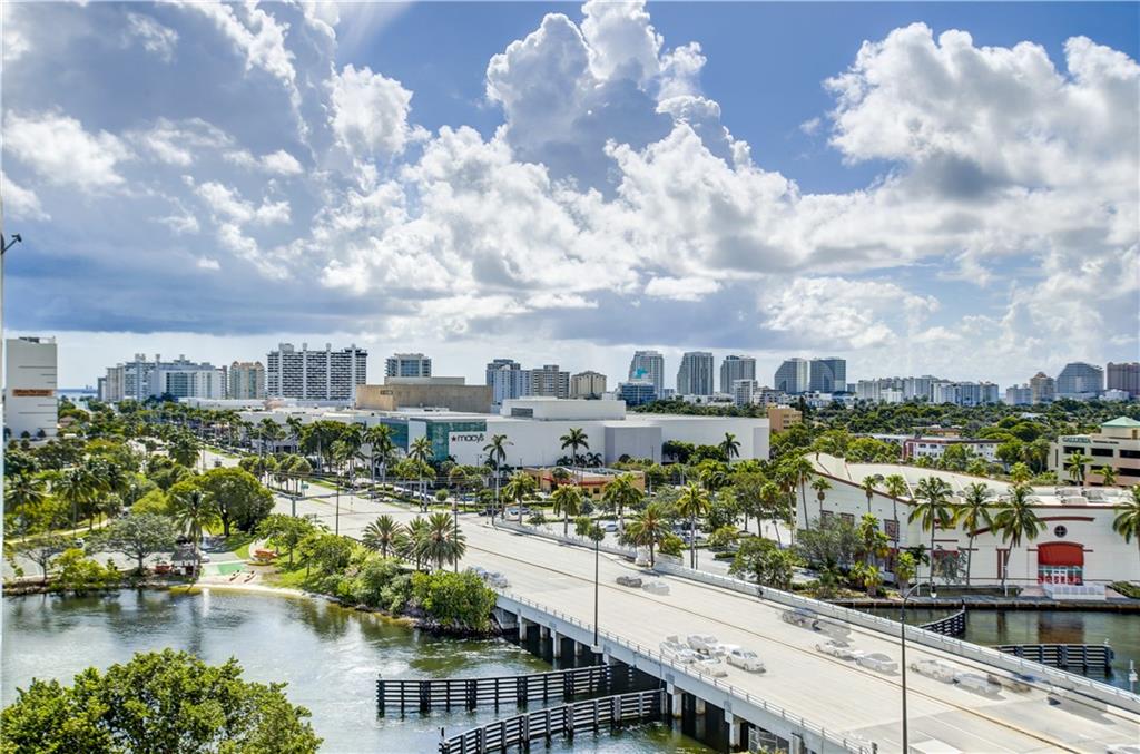 EAST POINT TOWERS - Residential