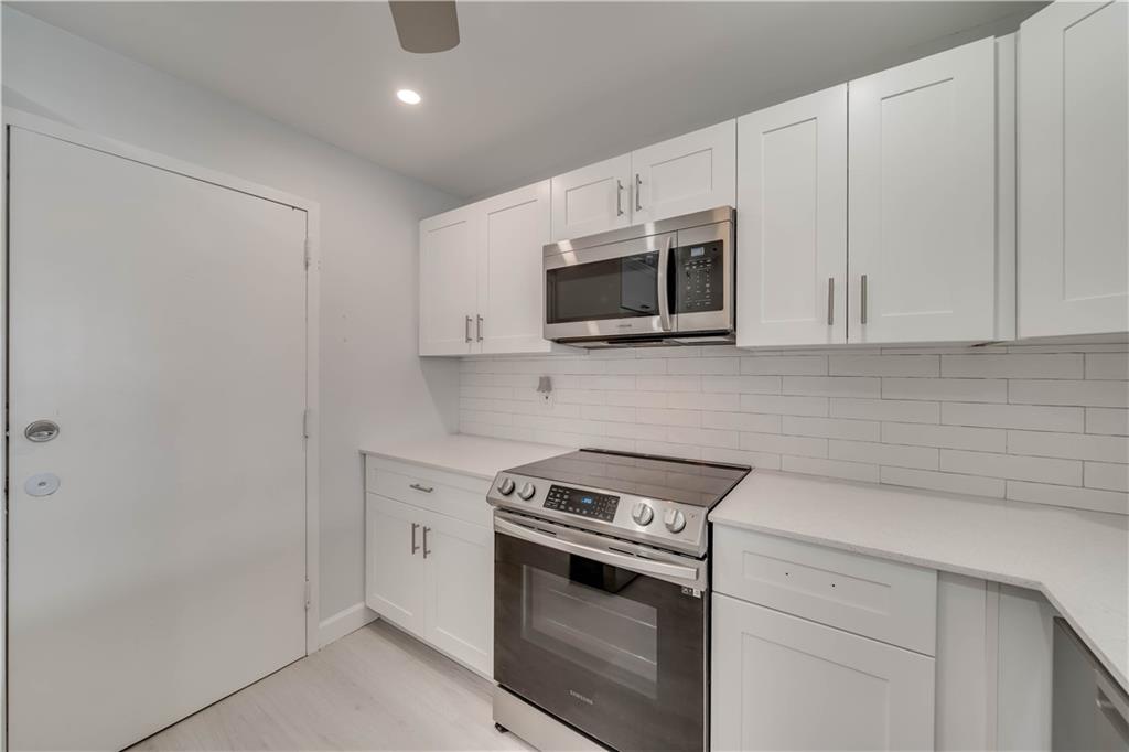 EAST POINT TOWERS - Residential