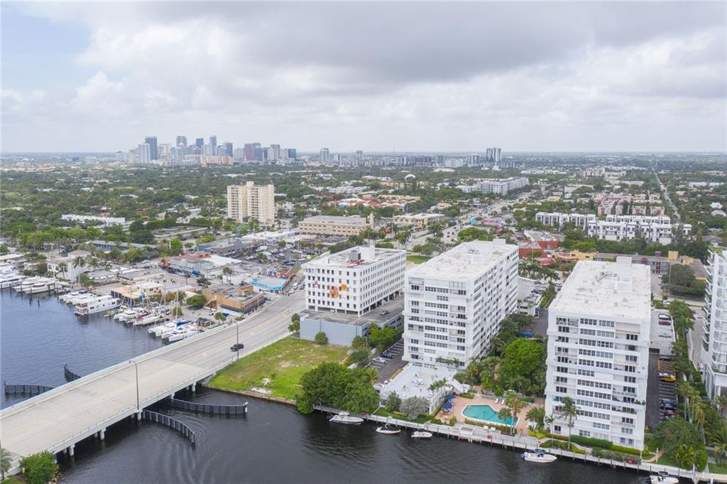 EAST POINT TOWERS - Residential