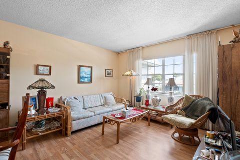 Tiny photo for 1520 Mckinley Street #215e, Hollywood, FL 33020 (MLS # B26012064)