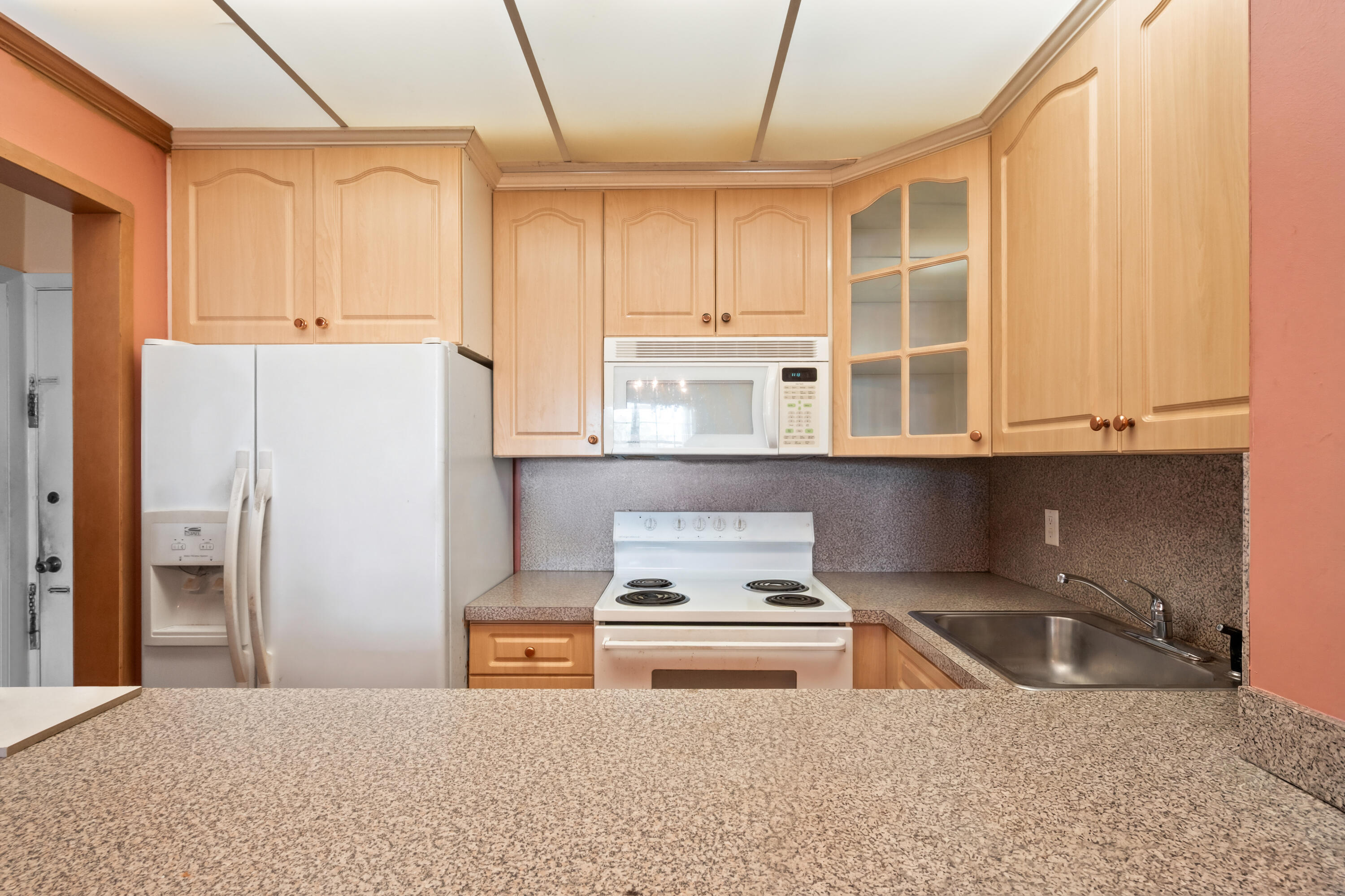 MAYFAIR APT CO-OP - Residential