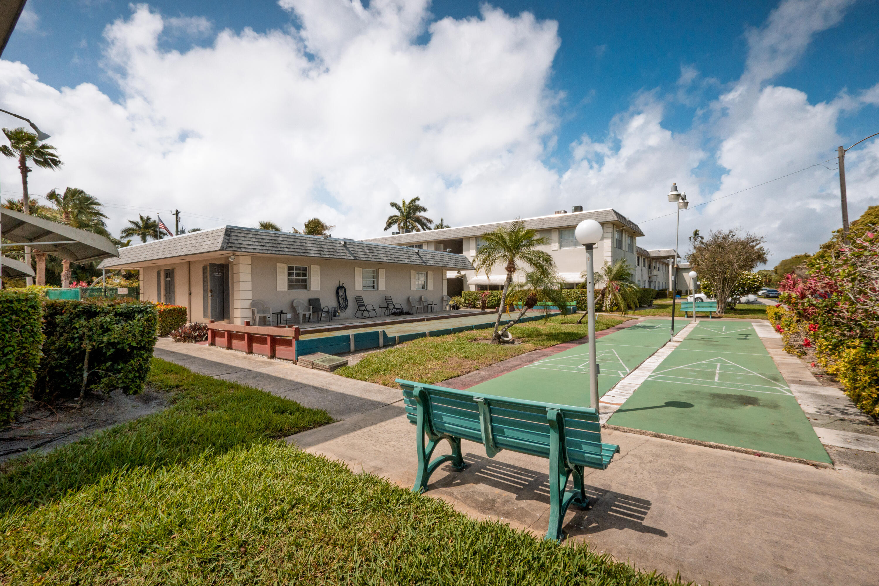 MAYFAIR APT CO-OP - Residential