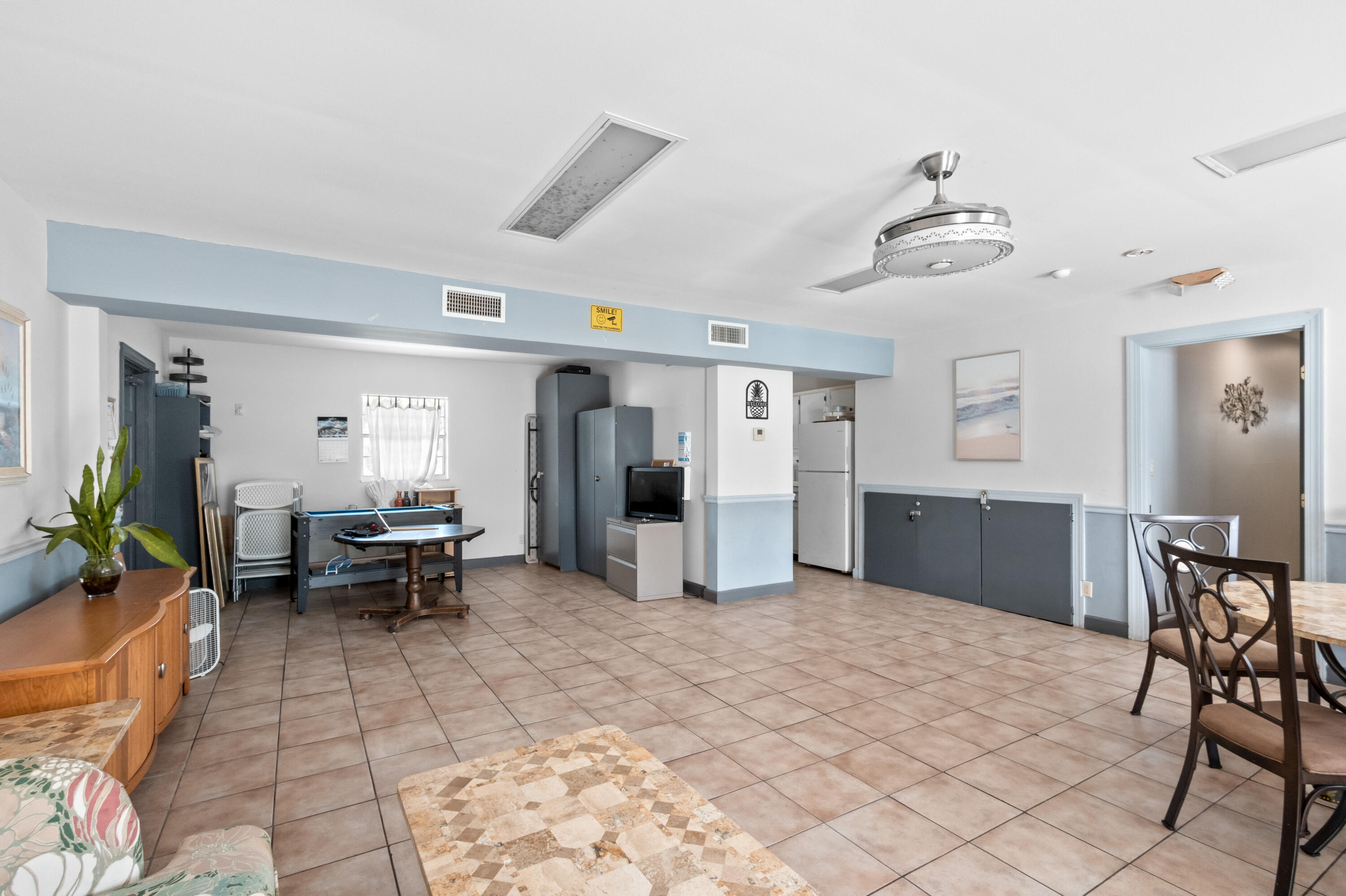 MAYFAIR APT CO-OP - Residential