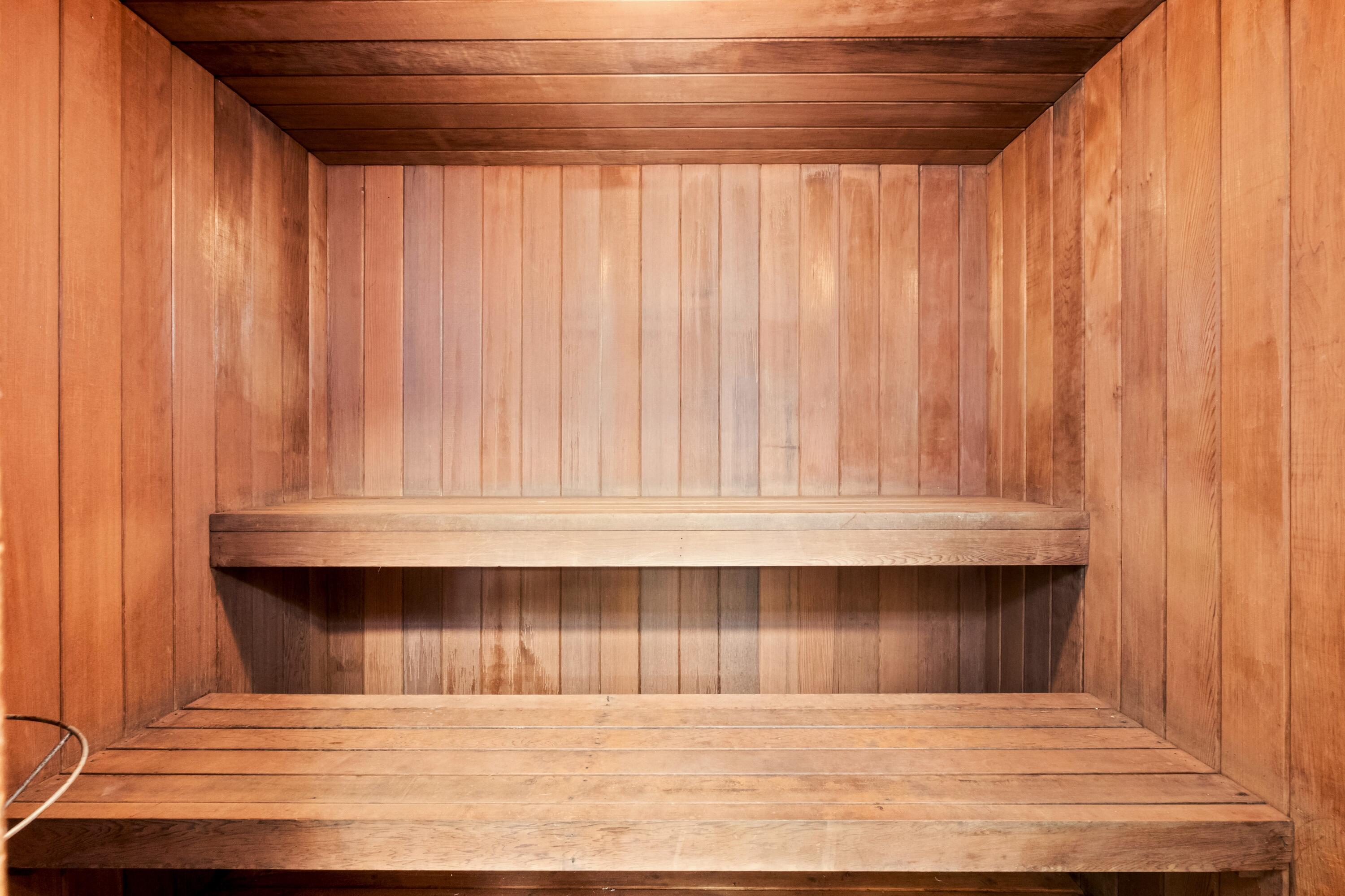 MAYFAIR APT CO-OP - Residential