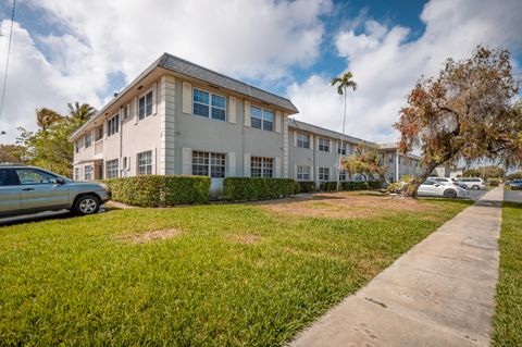 Tiny photo for 1520 Mckinley Street #215e, Hollywood, FL 33020 (MLS # B26012064)