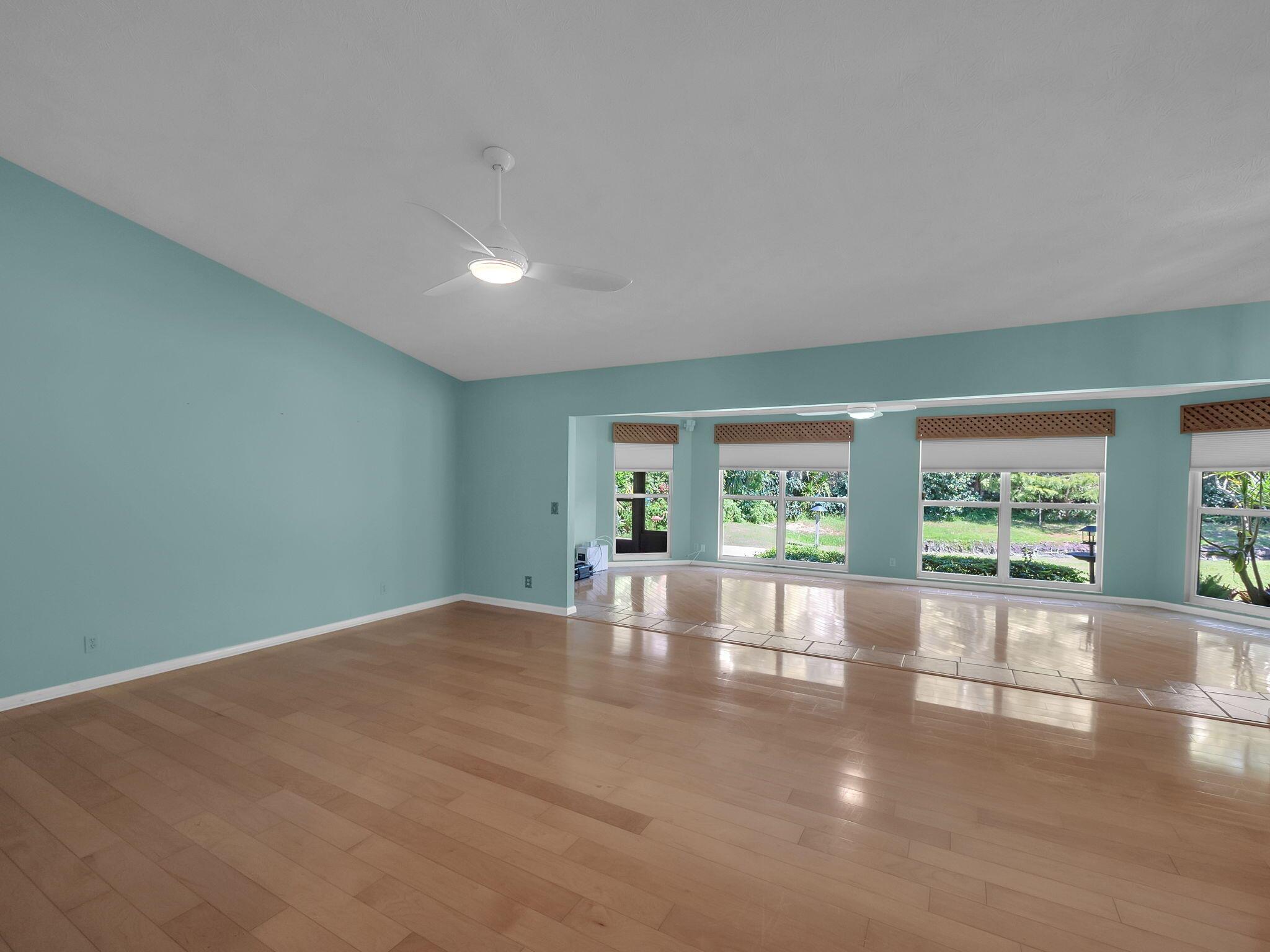 8165 SE Cypress Point Place