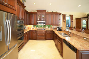 VALENCIA POINTE 1 - Residential