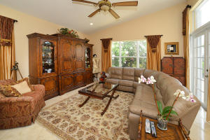 VALENCIA POINTE 1 - Residential