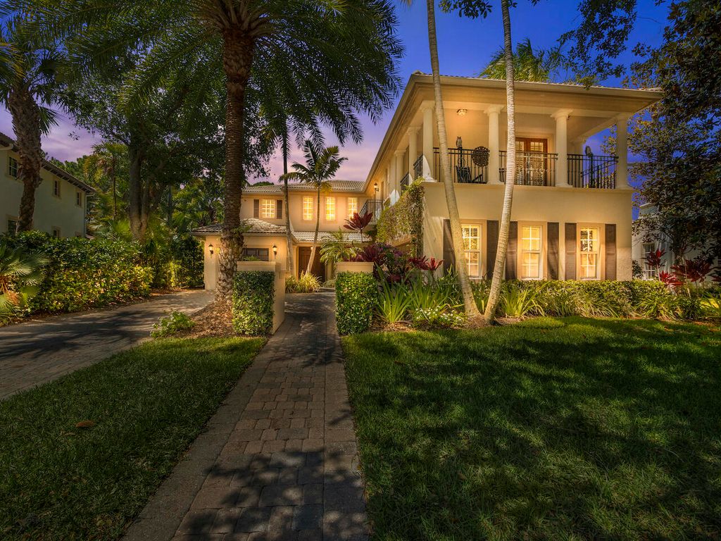 Photo of 932 Mill Creek Drive, Palm Beach Gardens, FL 33410 (MLS # R10794488)