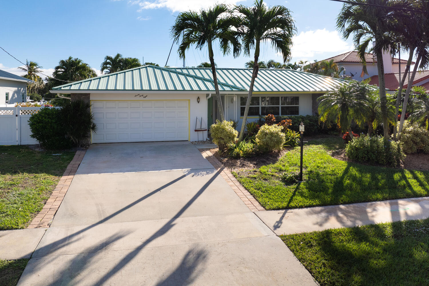 NORTH PALM BEACH VILLAGE - Residential