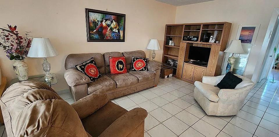 PARADISE VILLAS - Residential