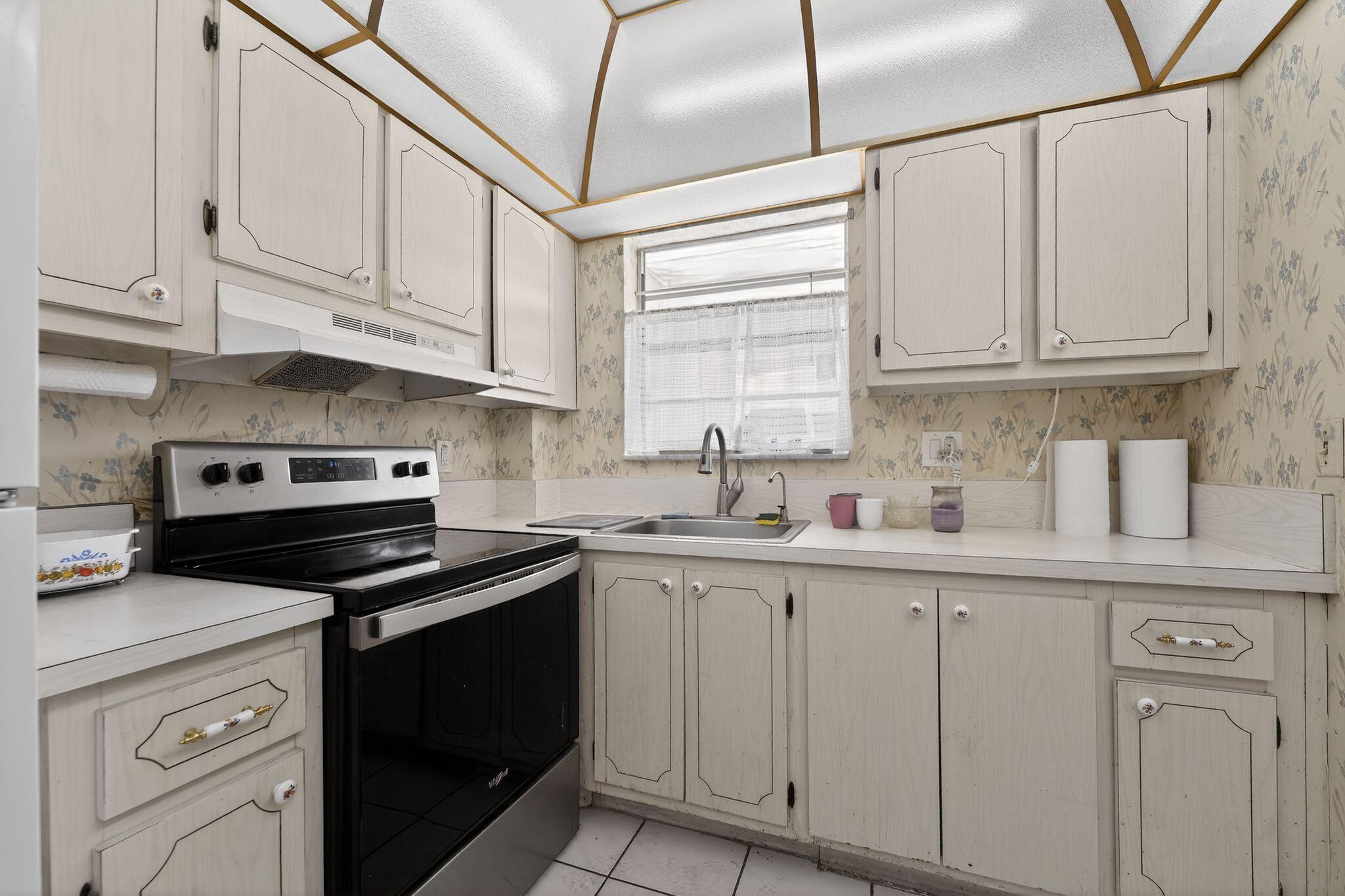 PARADISE VILLAS - Residential