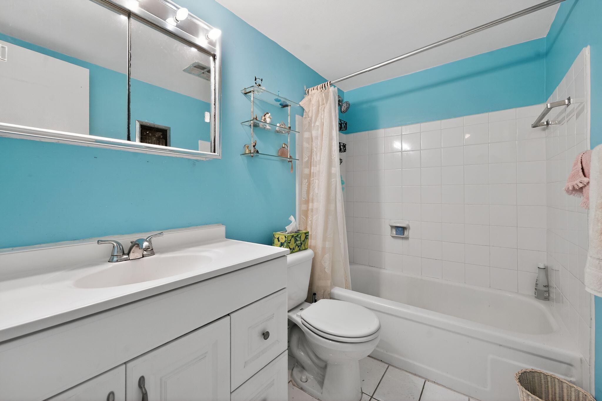 PARADISE VILLAS - Residential