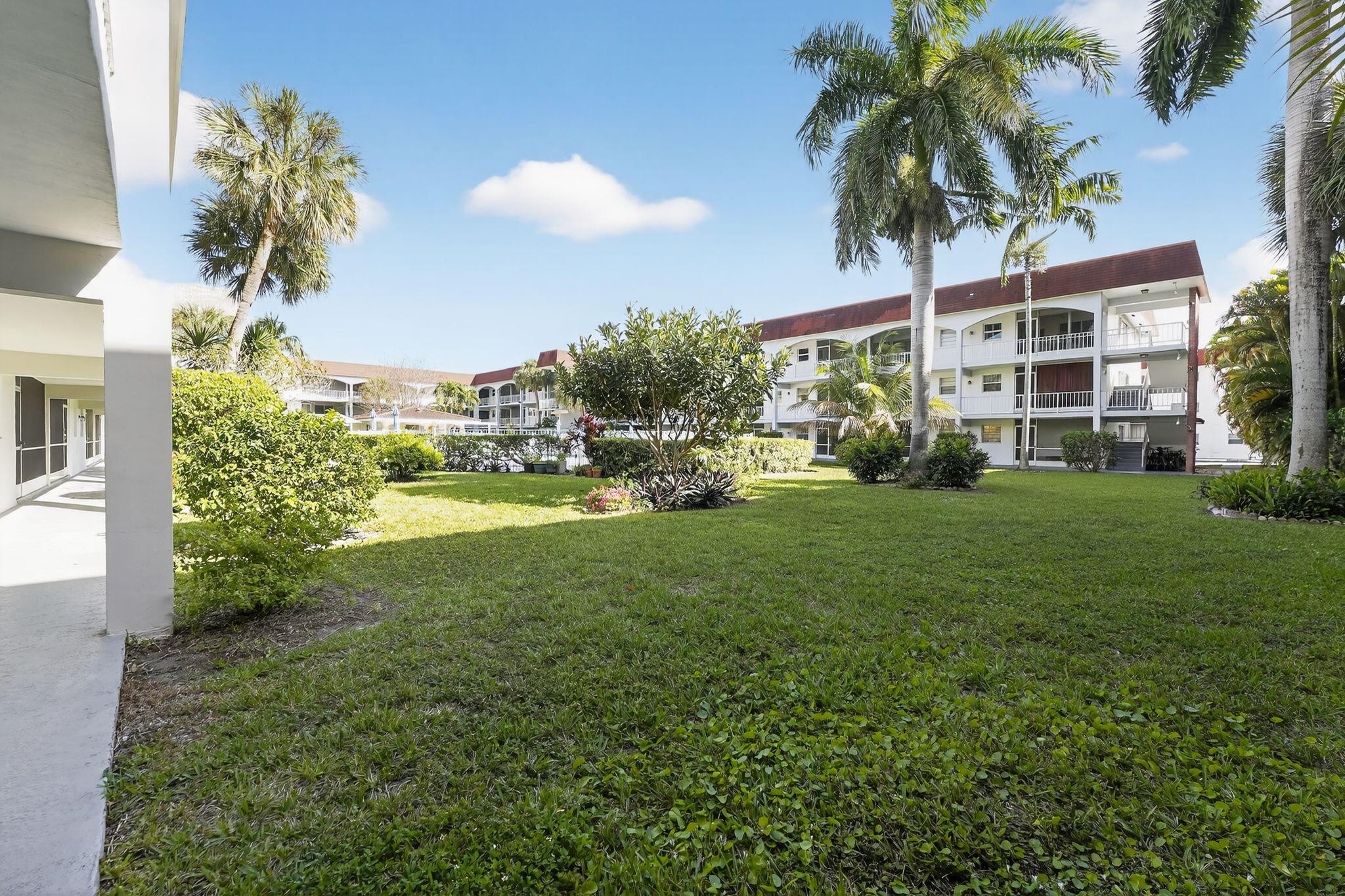 PARADISE VILLAS - Residential