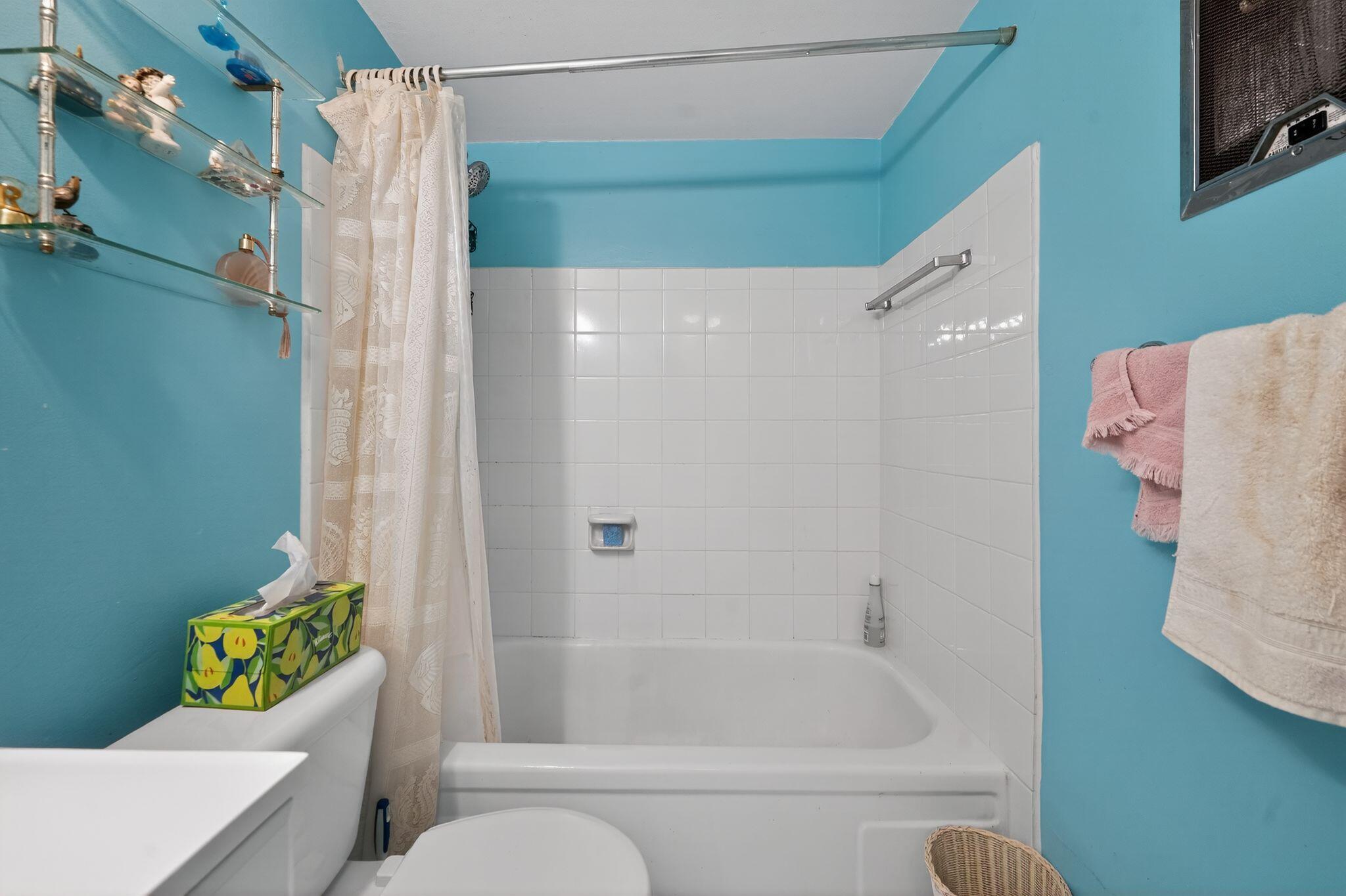 PARADISE VILLAS - Residential