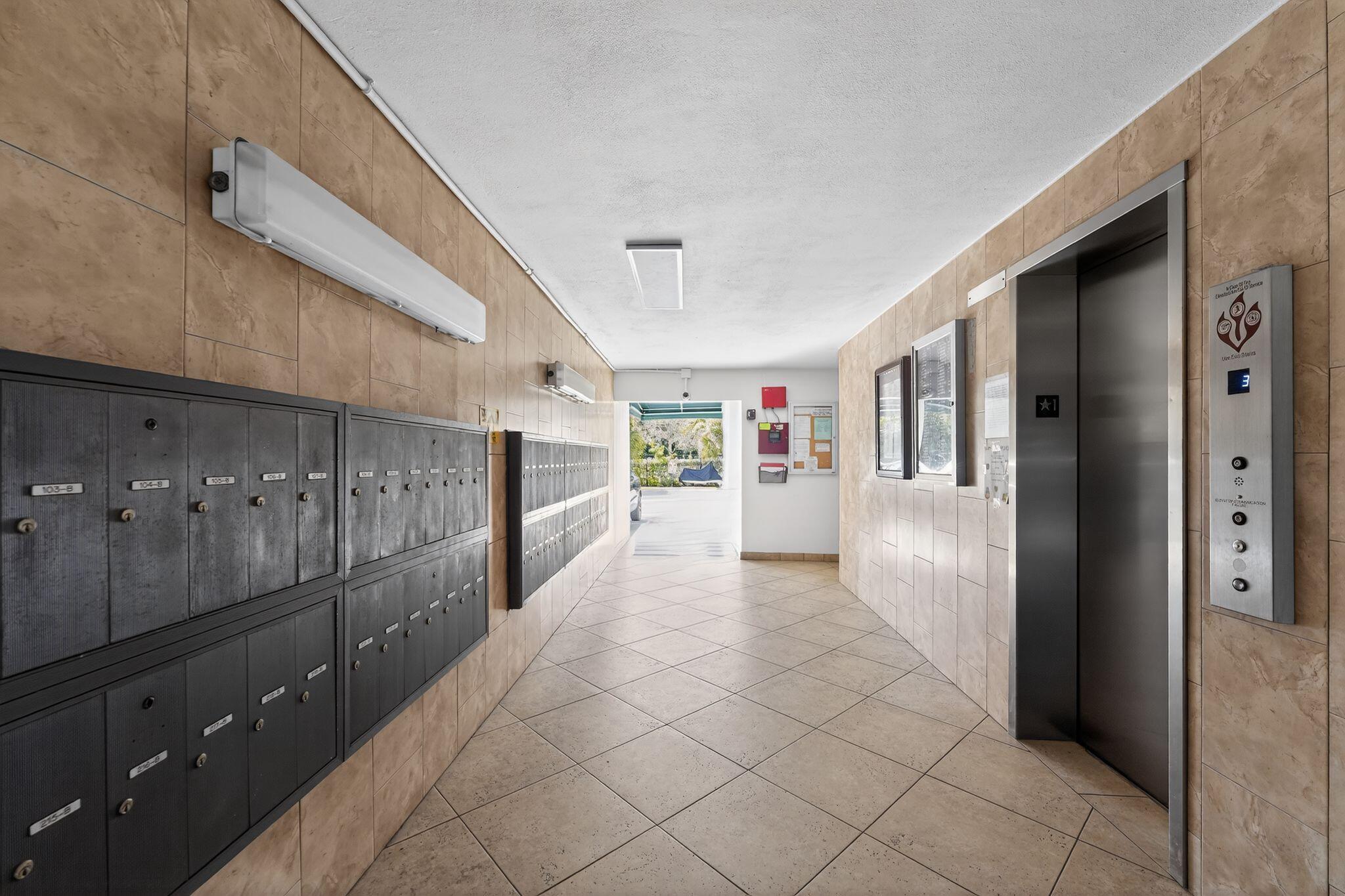 PARADISE VILLAS - Residential