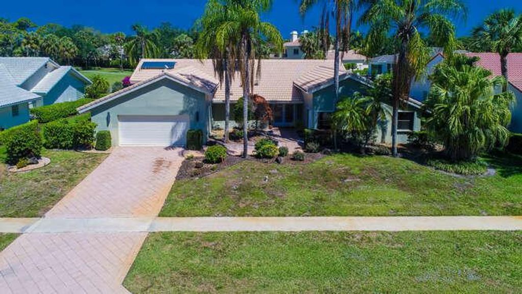 Photo of 16639 Sweet Bay Drive, Delray Beach, FL 33445 (MLS # R10708494)