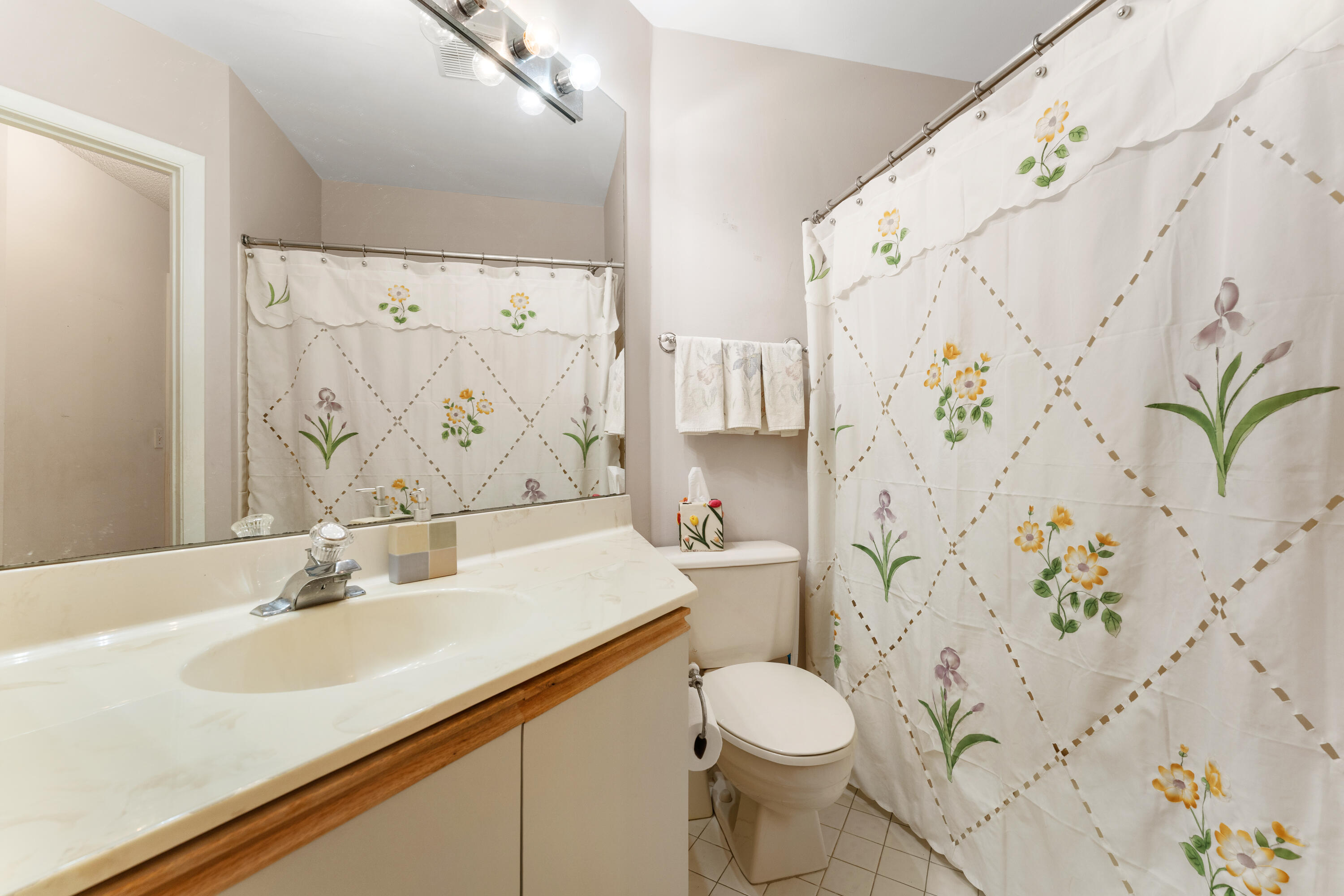 CARRARA VILLAGE CONDO - Residential