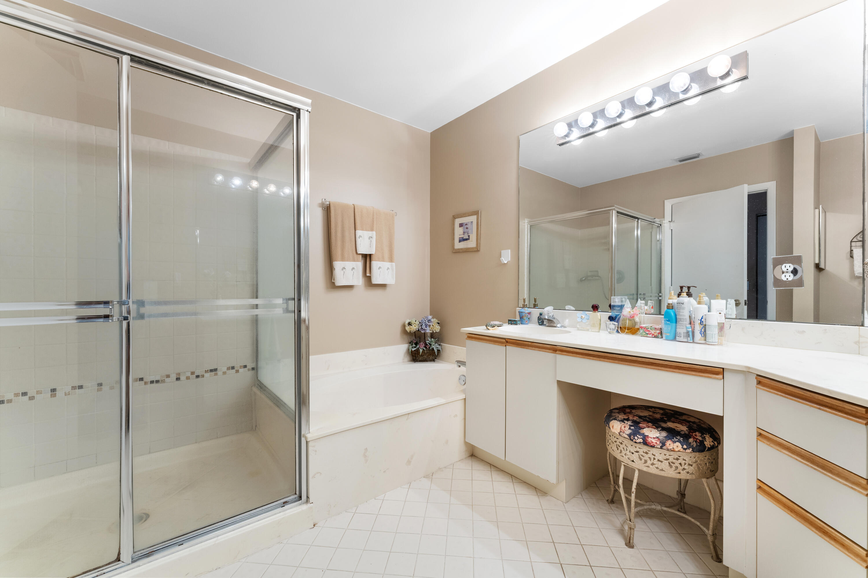 CARRARA VILLAGE CONDO - Residential