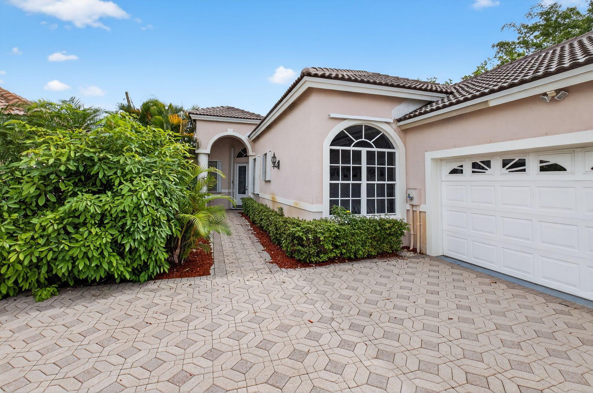 9025 Long Lake Palm Drive