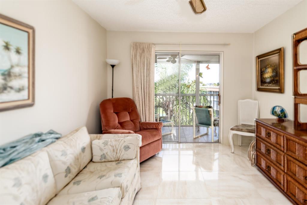 VILLAGE GREEN SUSSEX CONDO - Residential