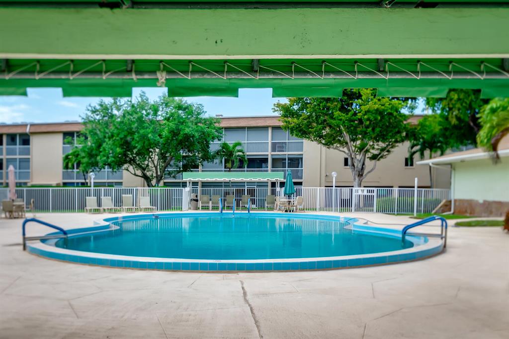 VILLAGE GREEN SUSSEX CONDO - Residential