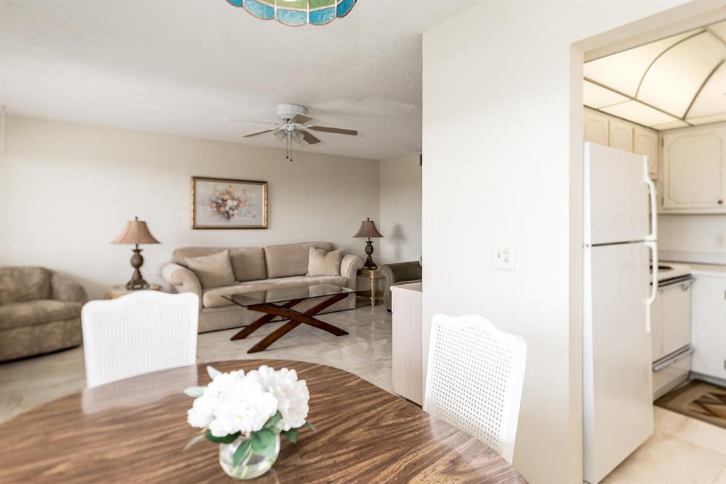 VILLAGE GREEN SUSSEX CONDO - Residential