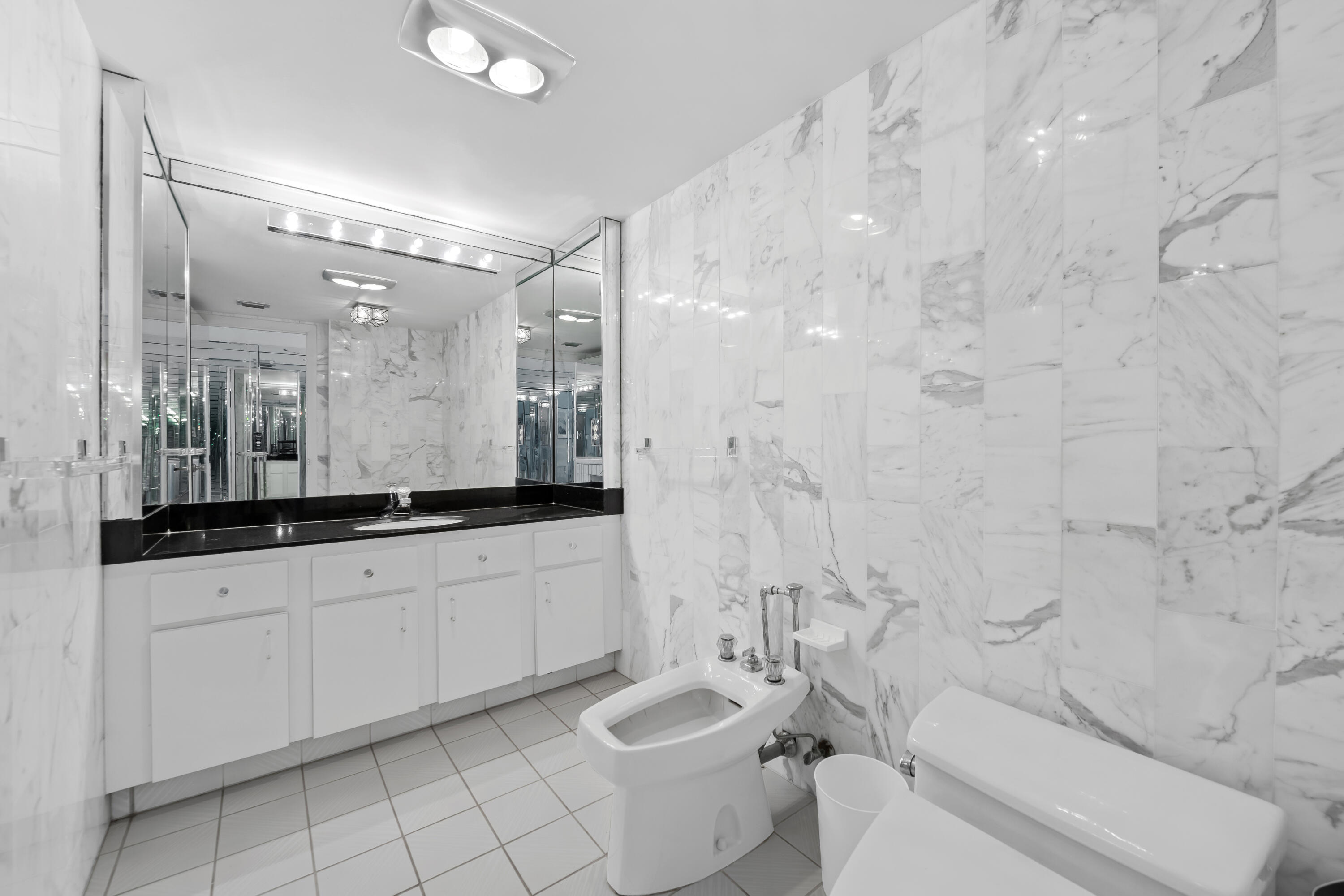 PLAYA DEL SOL CONDO - Residential