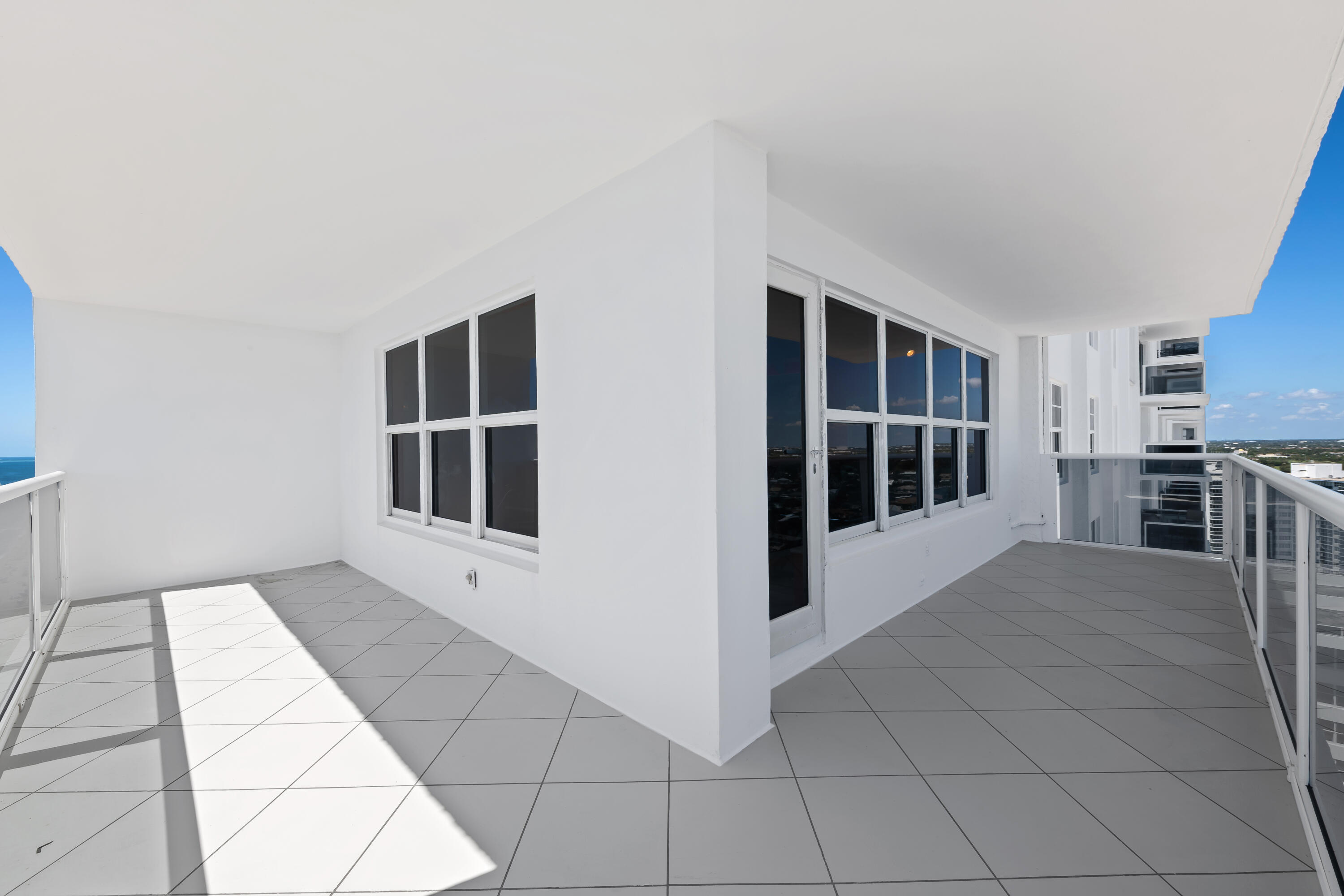 PLAYA DEL SOL CONDO - Residential