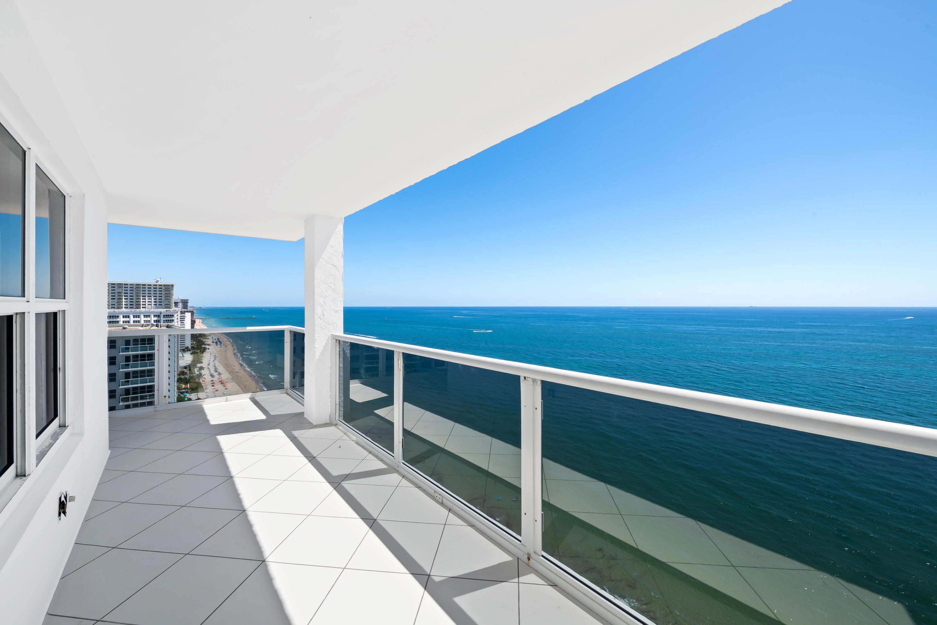 PLAYA DEL SOL CONDO - Residential