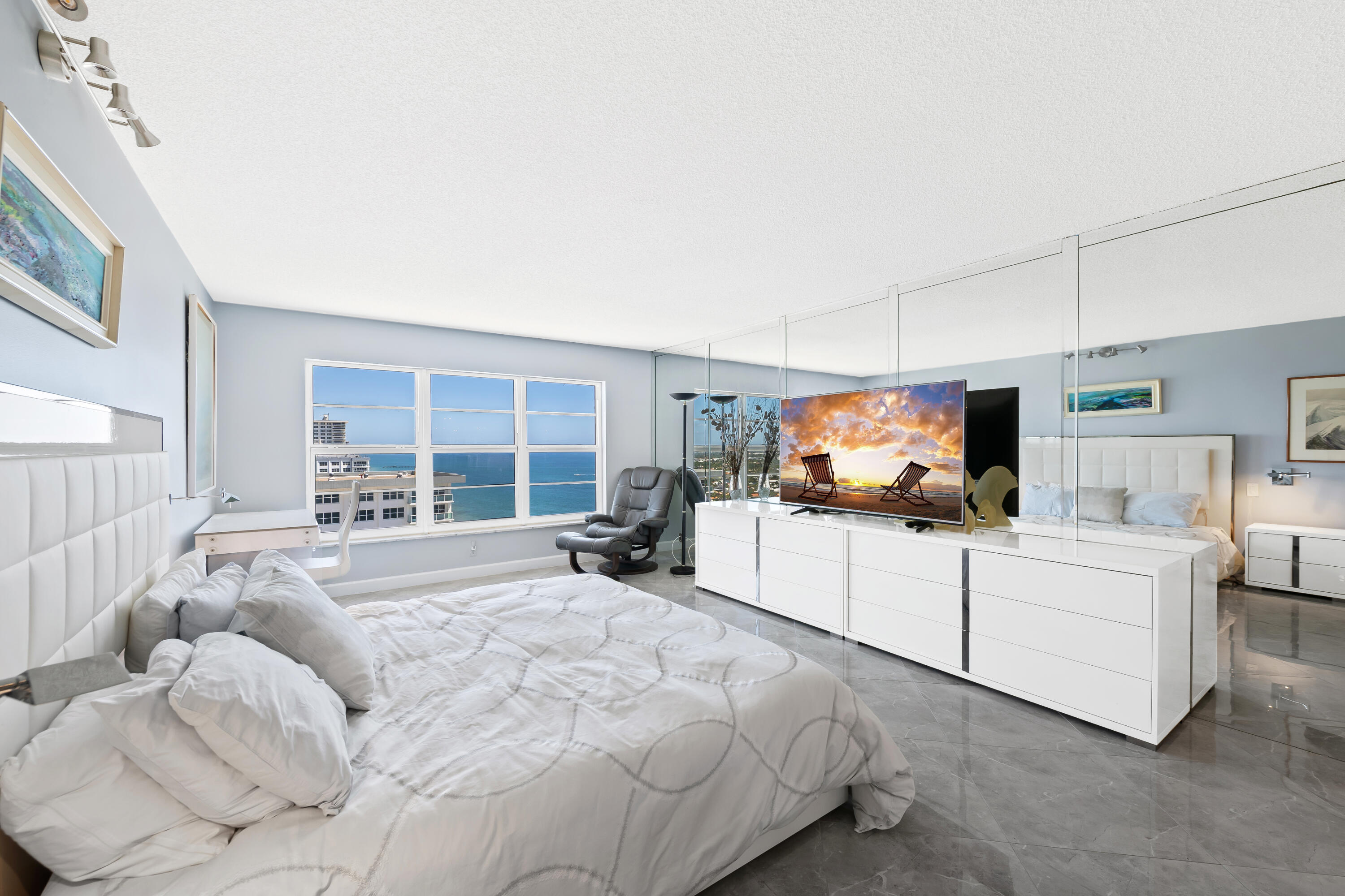 PLAYA DEL SOL CONDO - Residential