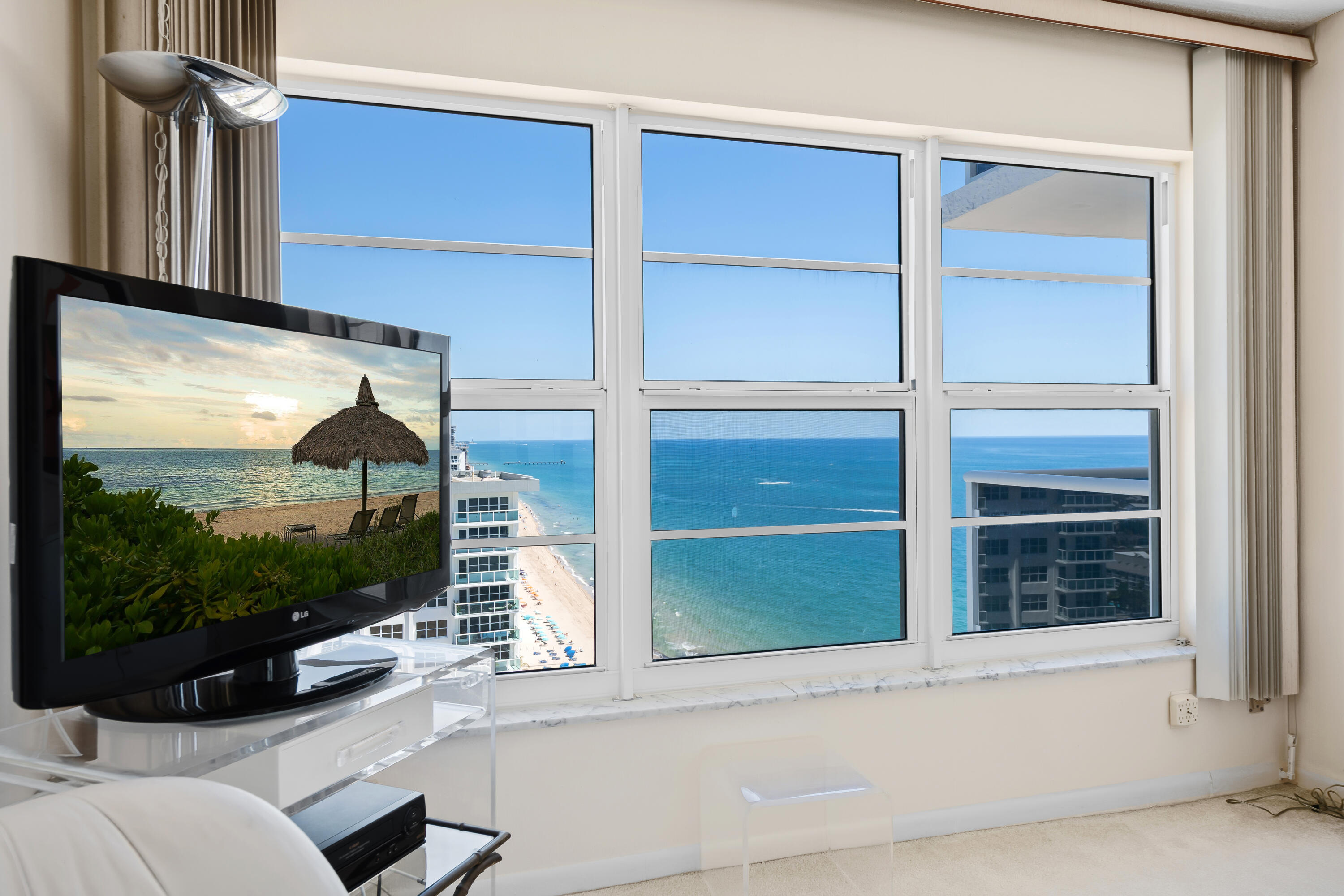 PLAYA DEL SOL CONDO - Residential