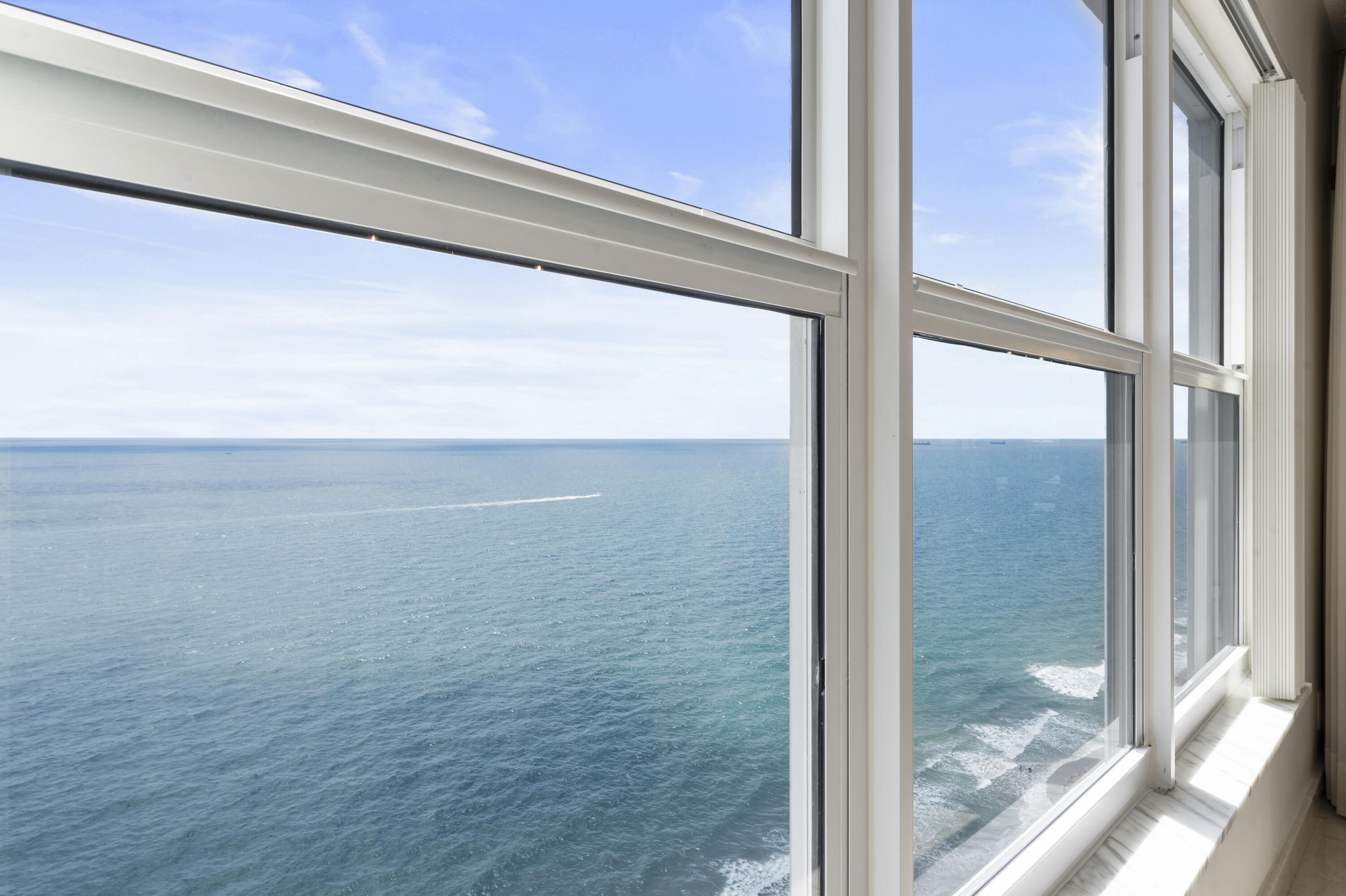 PLAYA DEL SOL CONDO - Residential