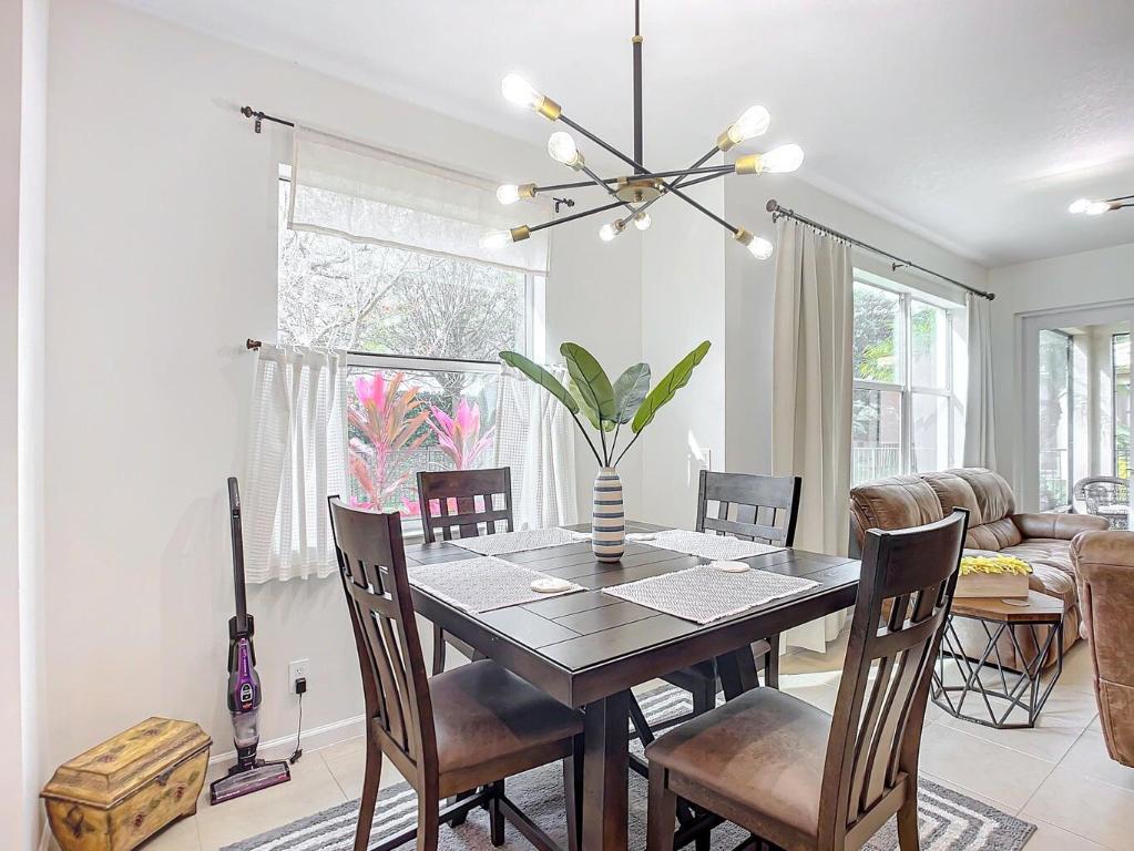 TRADITION - Residential