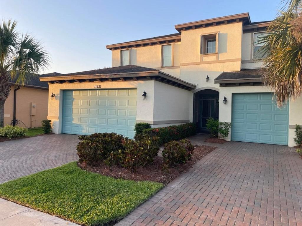 Photo of 11931 SW Crestwood Circle, Port Saint Lucie, FL 34987 (MLS # R11158662)